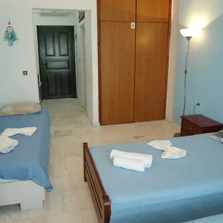 Studio For 2-3 Persons 100m From The Beach * Polychrono