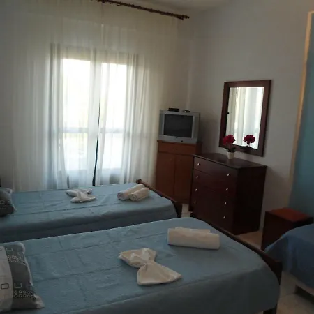 Studio For 2-3 Persons 100m From The Beach Appartement