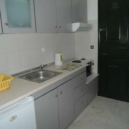 Studio For 2-3 Persons 100m From The Beach *